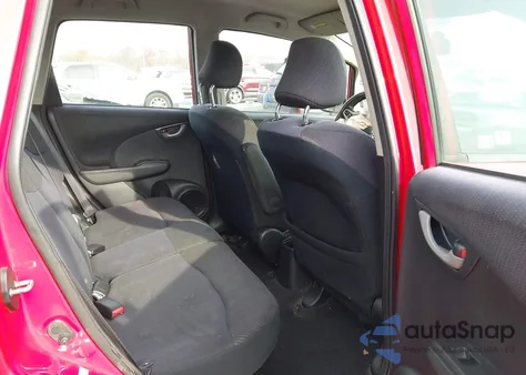 2013 Honda Fit Sport z USA, uszkodzony, nr VIN JHMGE8H59DC054818